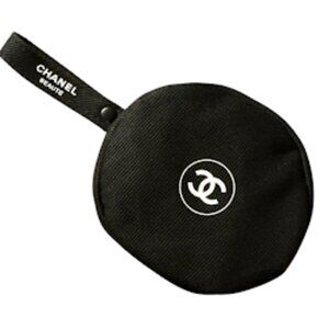 NWOT Chanel Round Small Pouch with Zipper Closure~ Great for Key/AirPods (AA12)